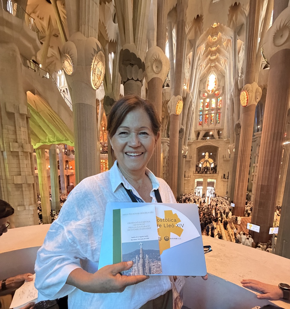 Bendición de la Torre de Jesucristo en la Sagrada Familia, presidida por el Papa León XIV