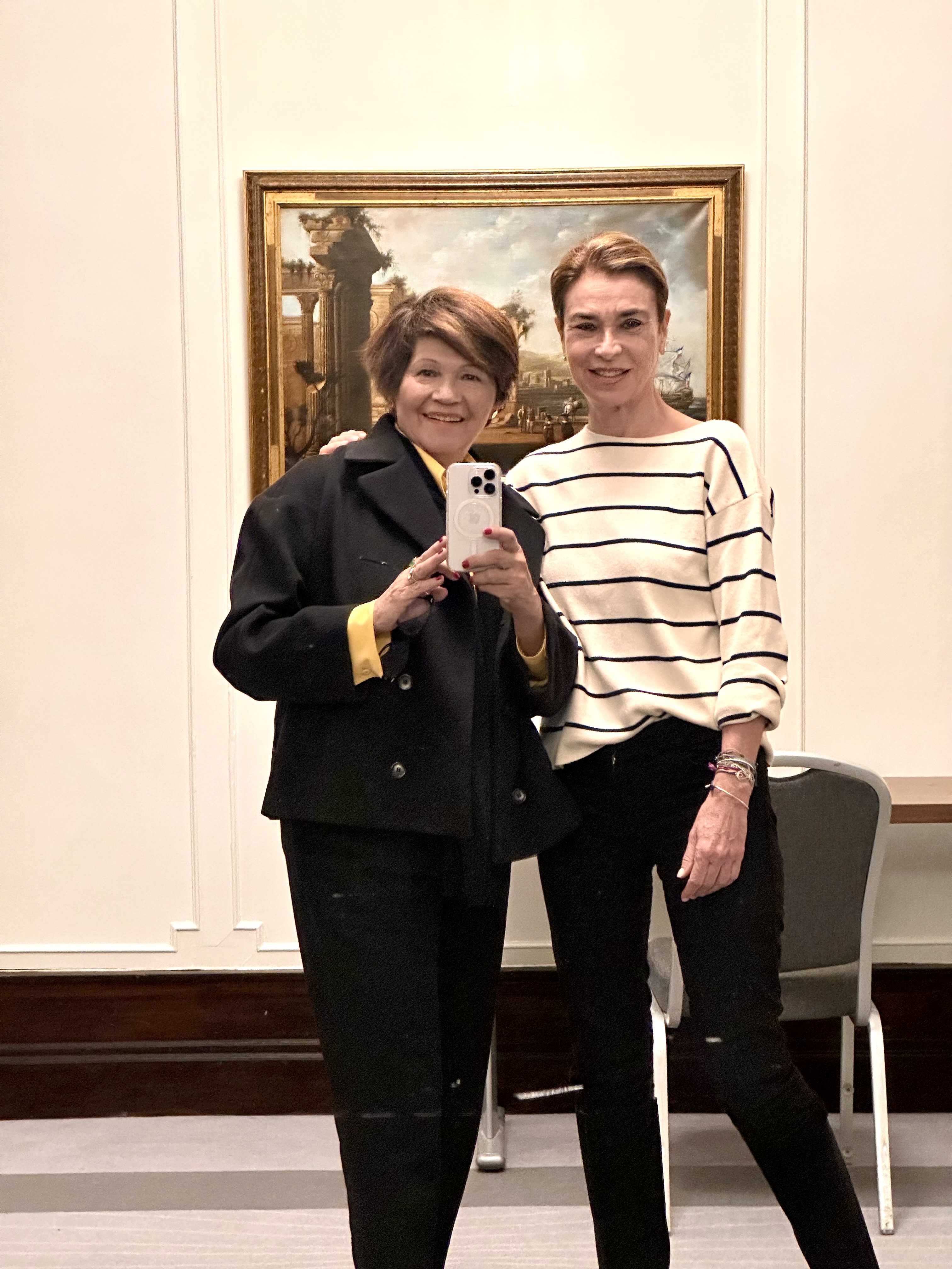 Alicia Romay con Carmen Posadas